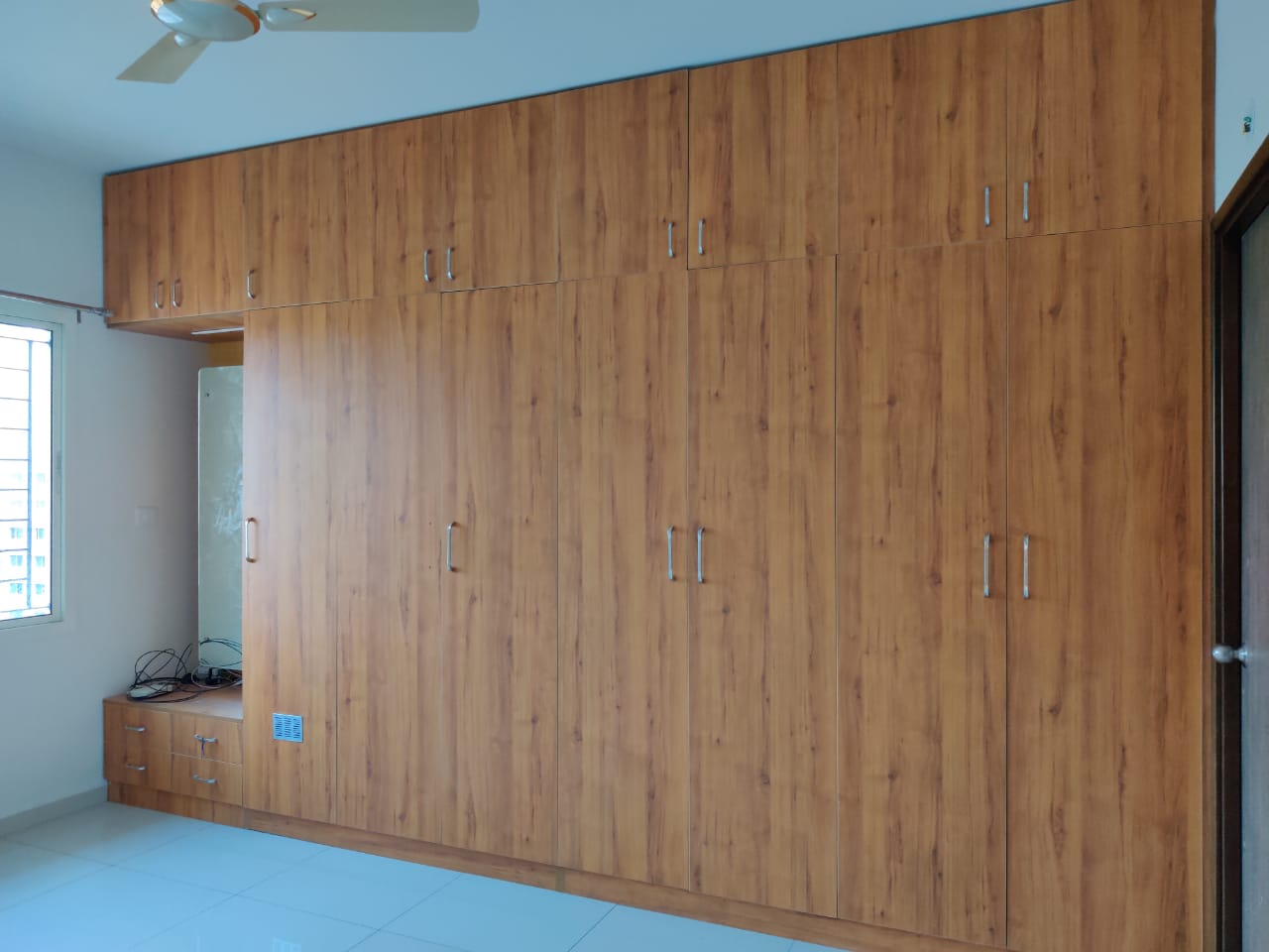 modular kitchen designs with loft